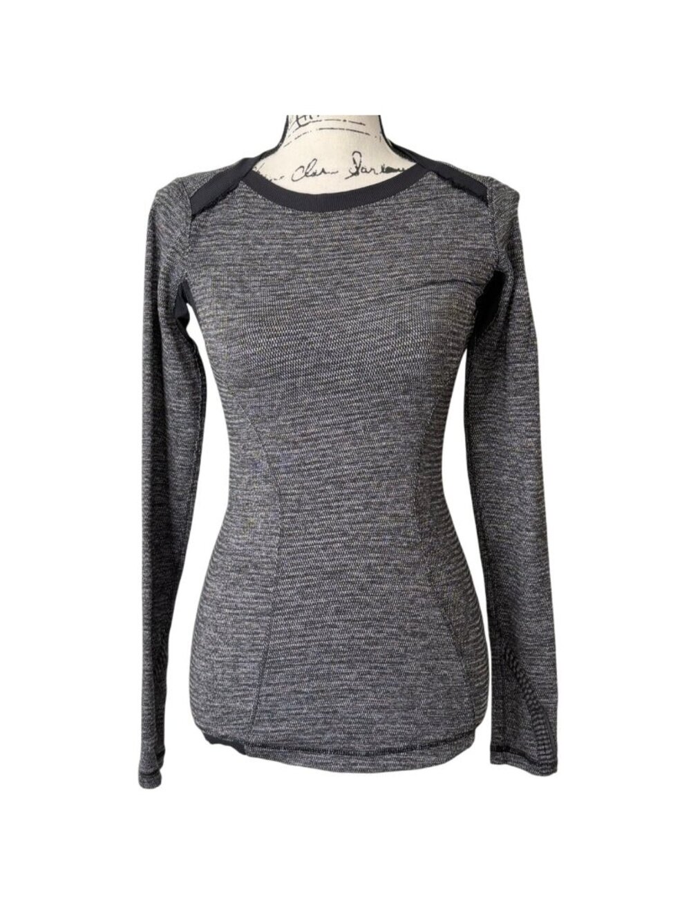 Lululemon Women Size 2 Top Long Sleeve Base Runner Pullover Pique Heathered Gray